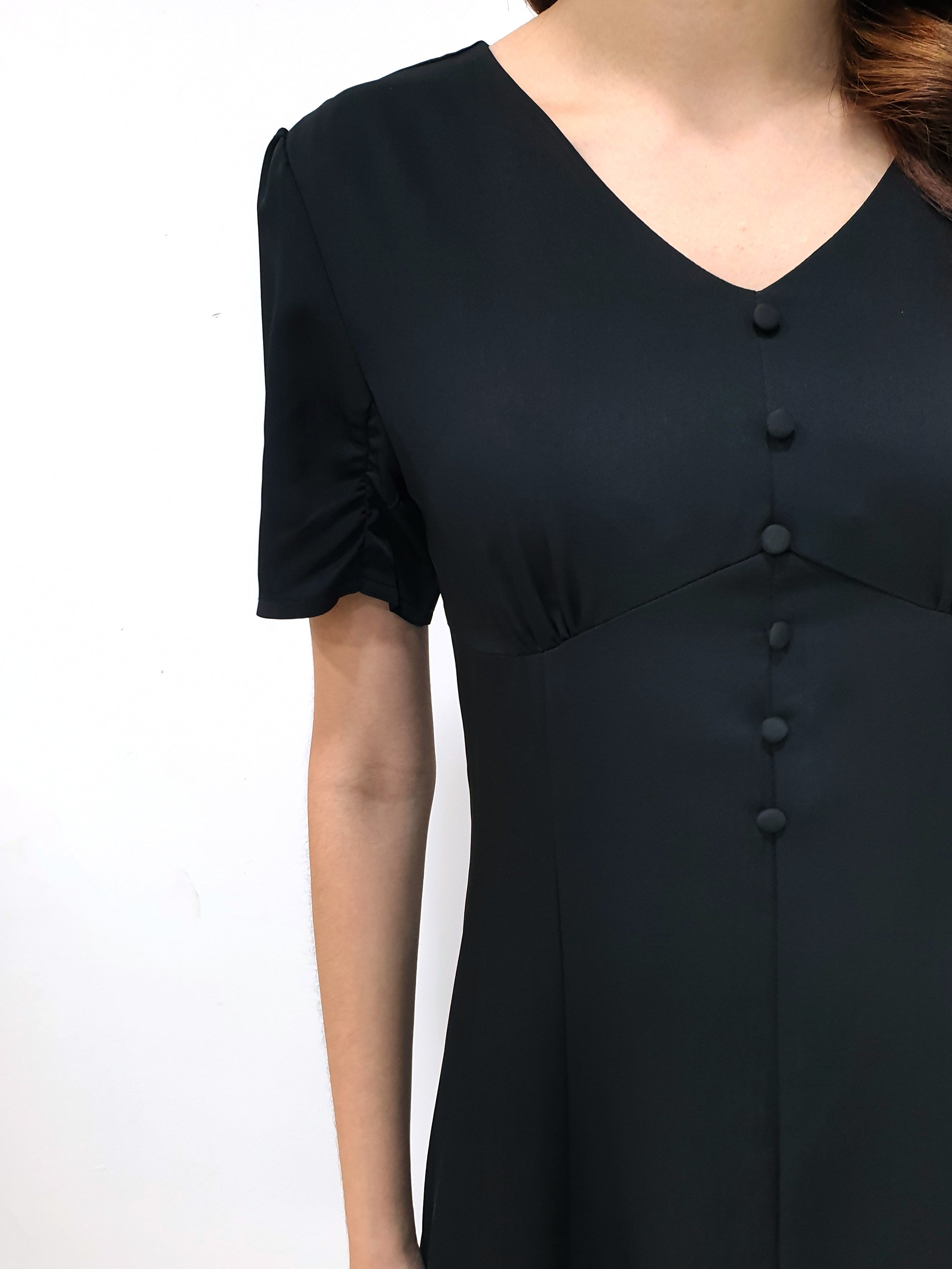 Lady Button Midi - Black (Non-returnable) - Ferlicious