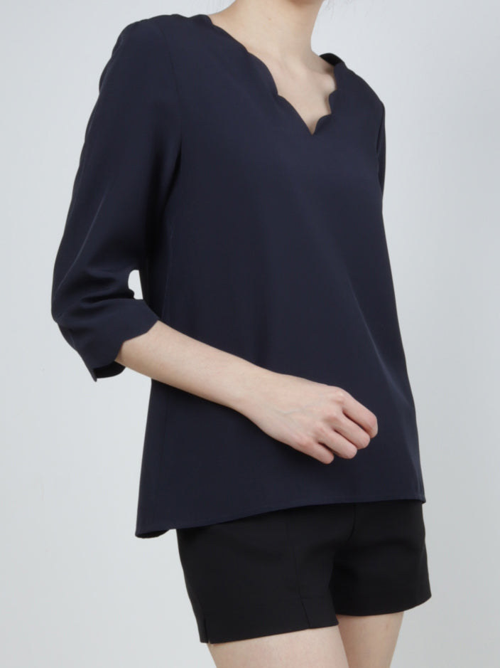 MADEBYFER Scallop Trimming Blouse