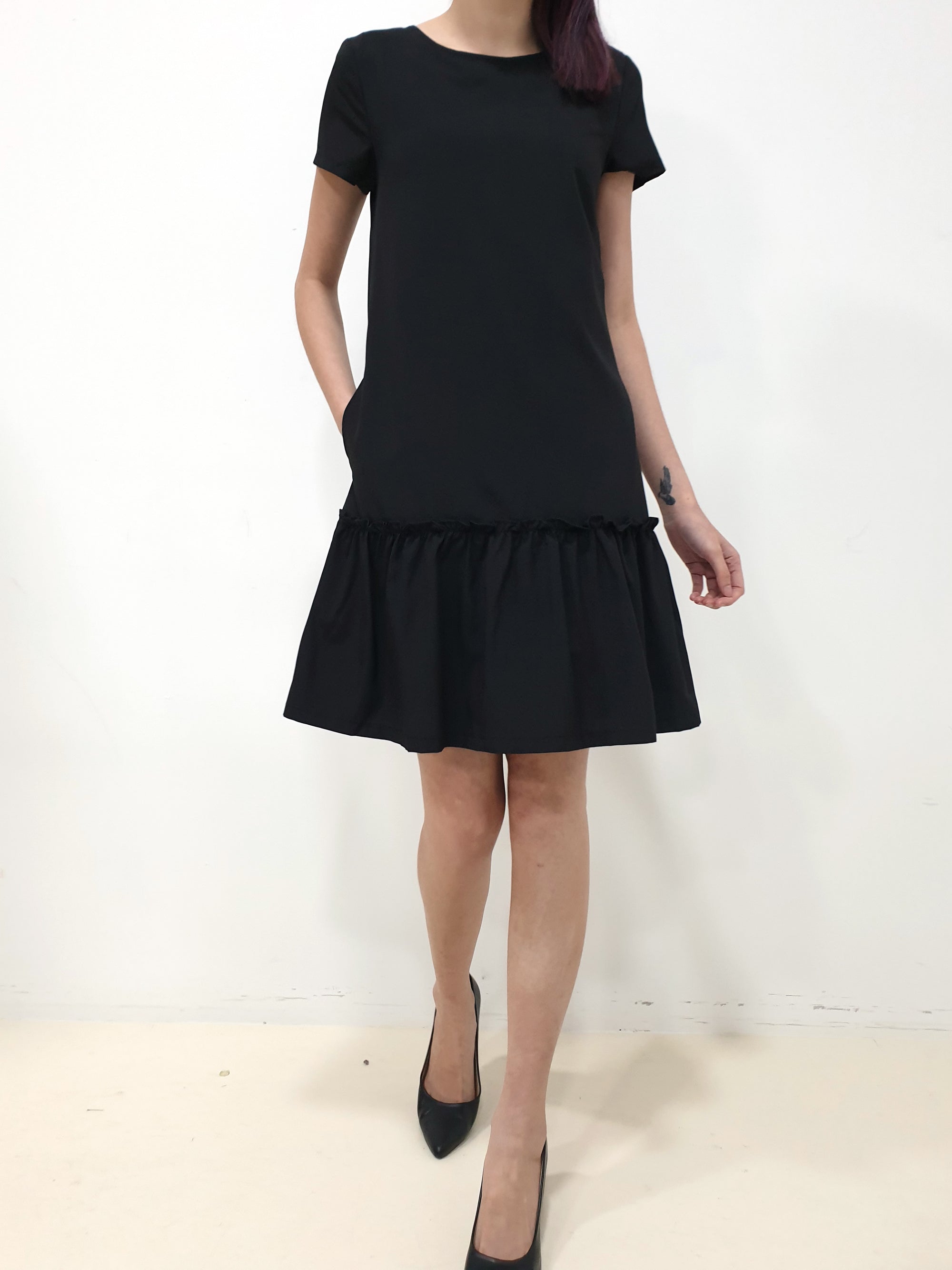 Sleeved Gathered Hem Dress - Black (Non-returnable) - Ferlicious