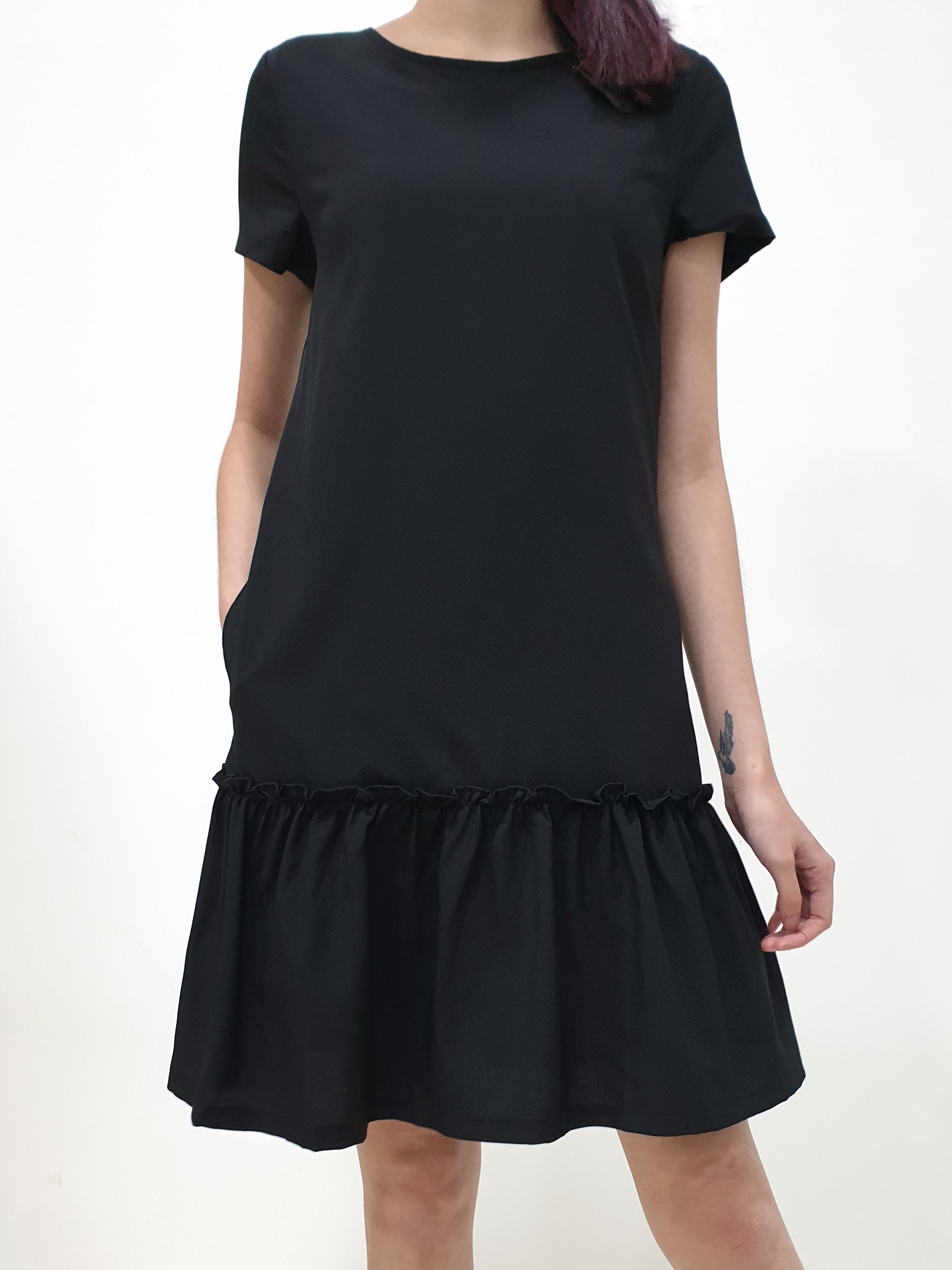 Sleeved Gathered Hem Dress - Black (Non-returnable) - Ferlicious