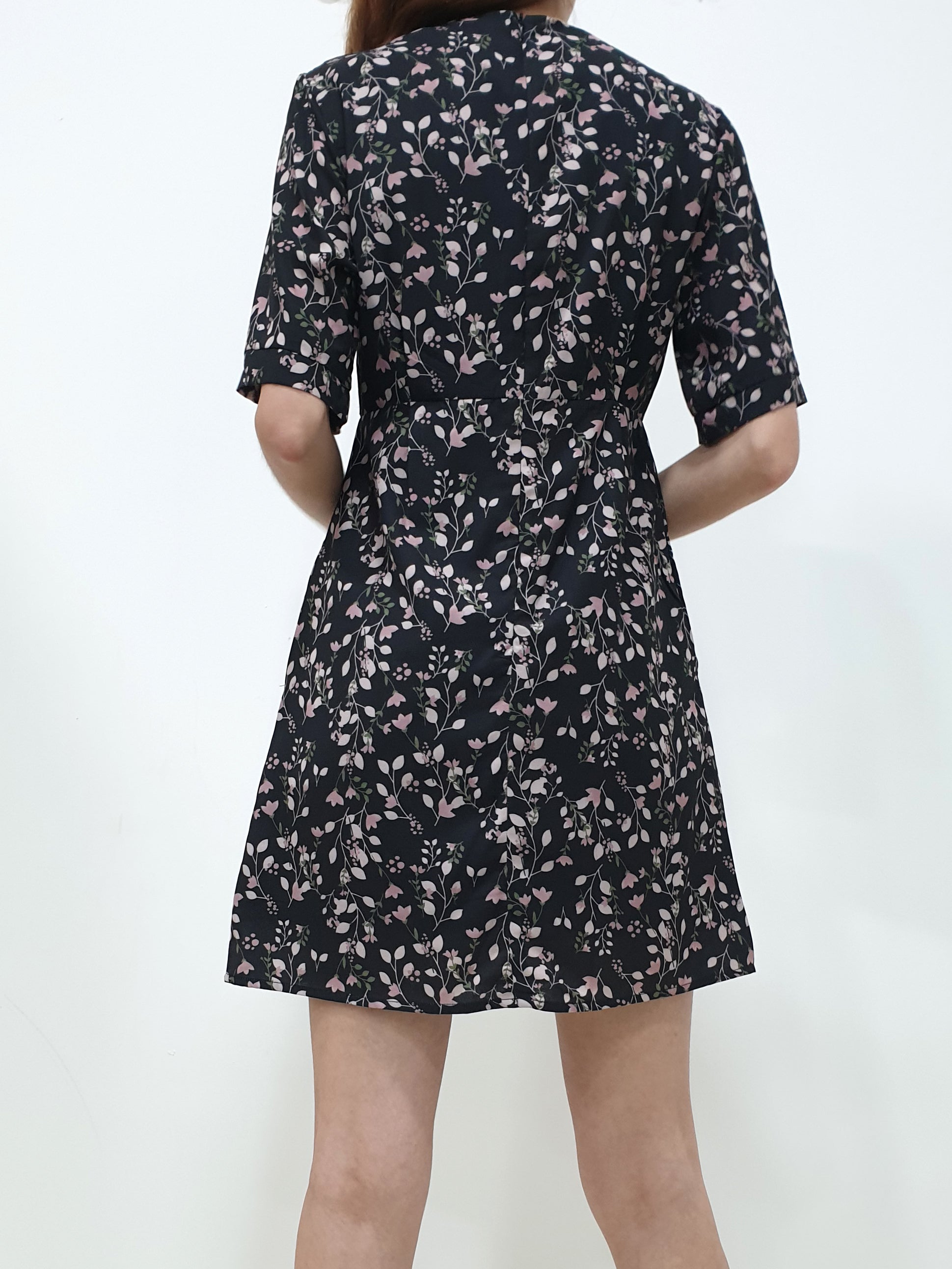 Tulip Print Dress - Black (Non-returnable) - Ferlicious