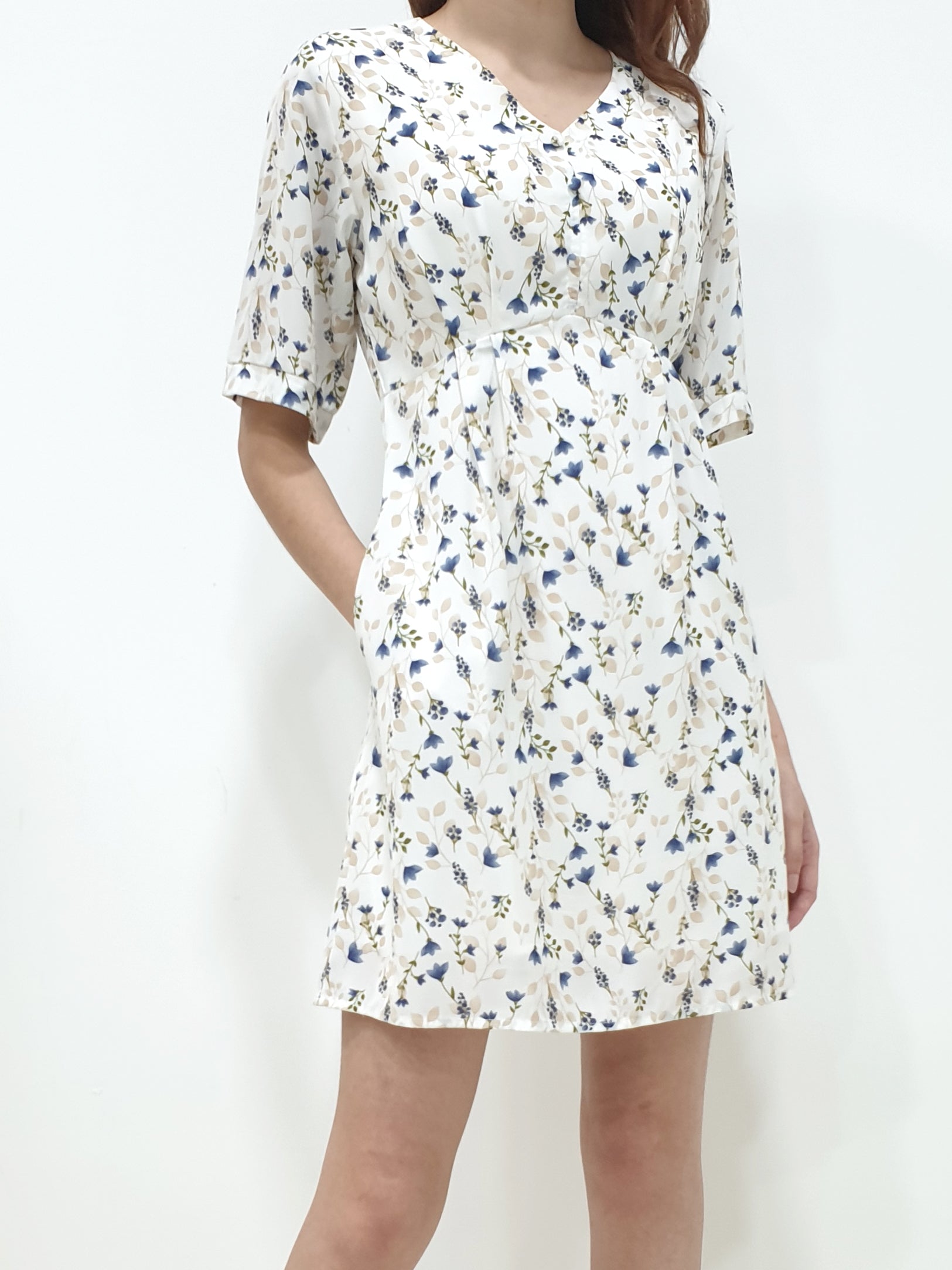 Tulip Print Dress - White (Non-returnable) - Ferlicious