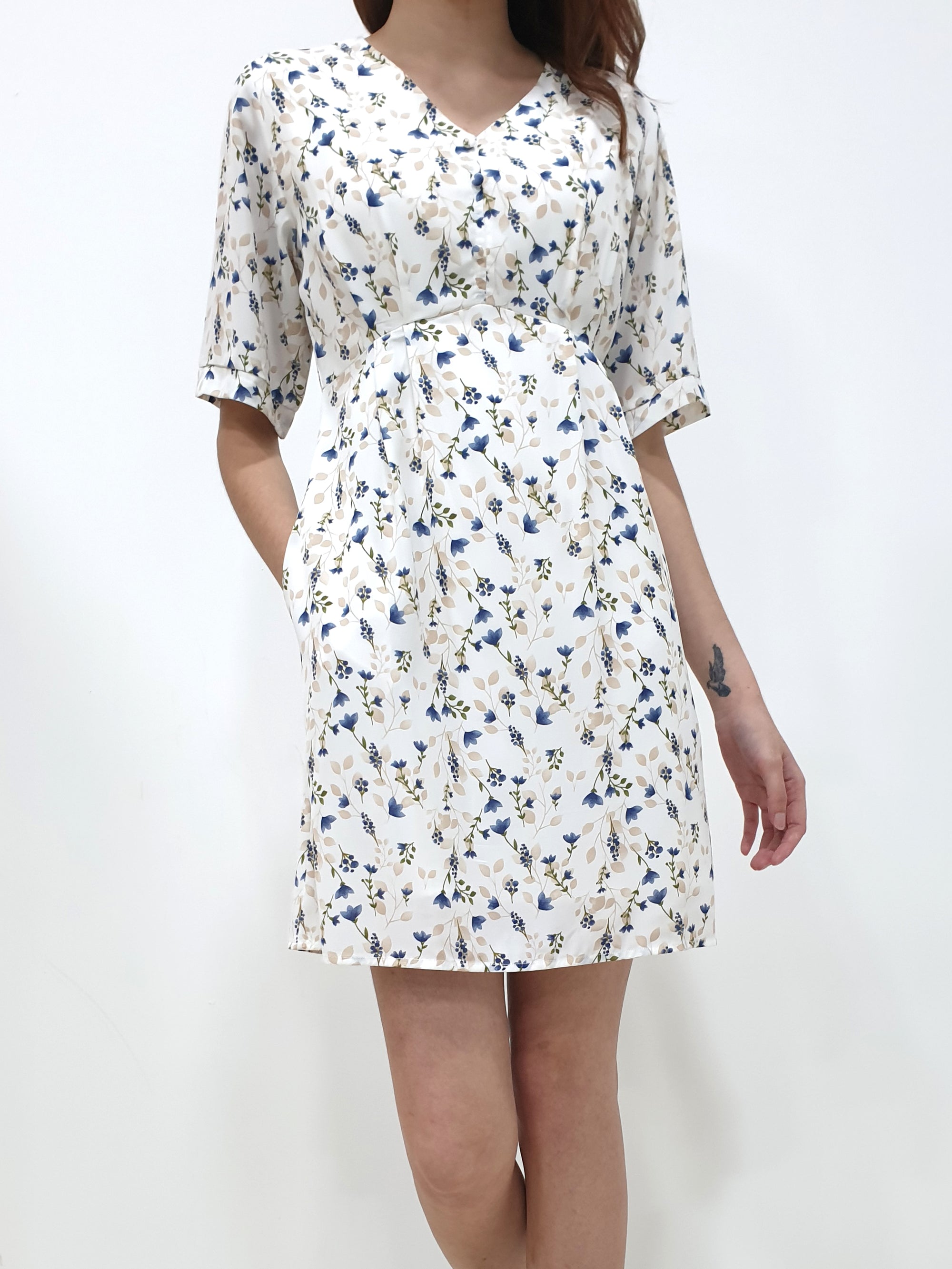 Tulip Print Dress - White (Non-returnable) - Ferlicious
