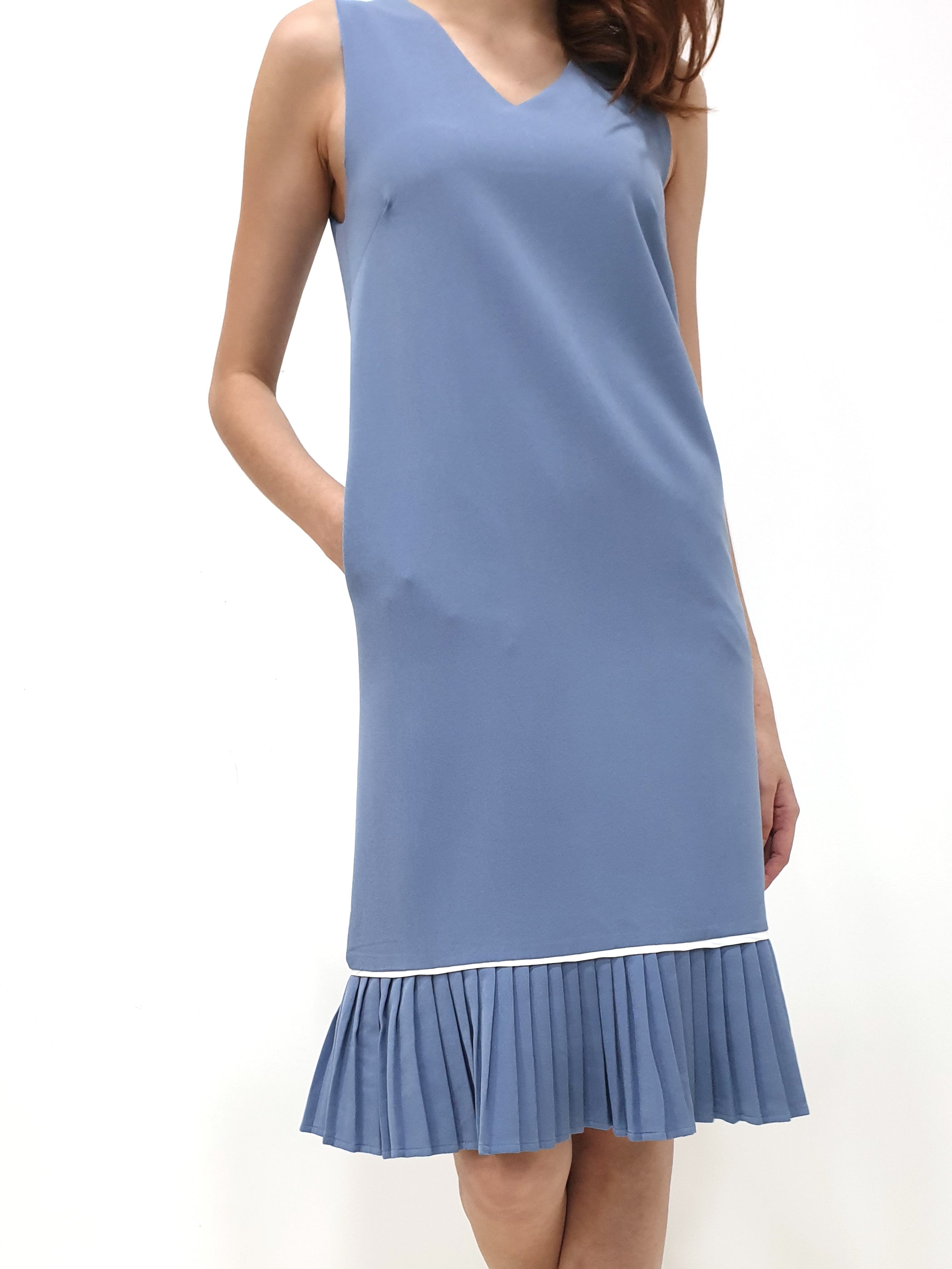 White Trim Pleated Midi - Blue (Non-returnable) - Ferlicious