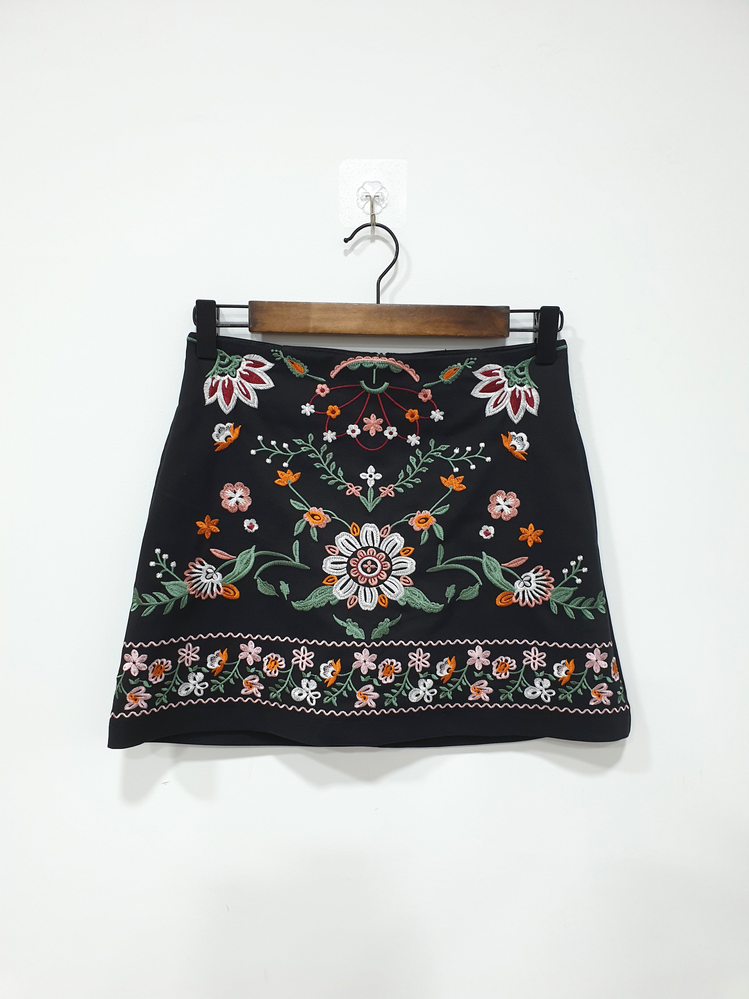 Garden Embroidery Skorts (Non-returnable) - Ferlicious